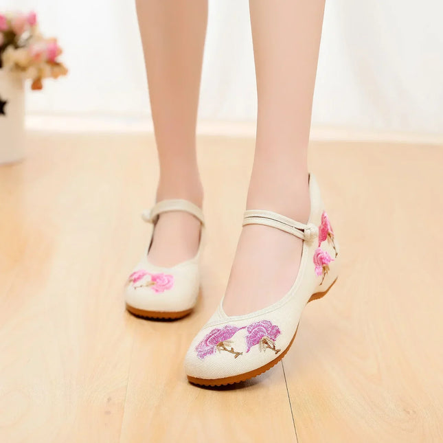 Casual Shoes for Women Fashion Vintage Elegant Ethnic Style Embroidery Streetwear Chinese Style Women's Shoes Summer New