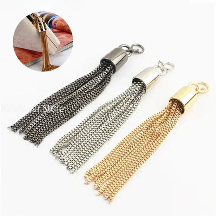 Metal Decoration Buckle Tassel Pendant Keychain for Handbag Purse Fashion Hardware Accessories DIY Crafts Decor Tassel Bag Chain