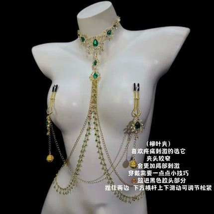 Emerald-Green Rhinestone Nipple Clamp Chain Body Chain Collar in One Piece with Palace Bell Pendant BDSM Couple Teasing Sex Toy