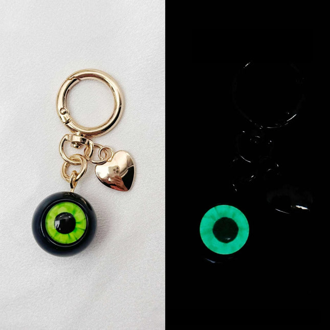 Realistic Eyeball Keychain Halloween Eye Keyring Gothic Resin Devil's Eye Bag Pendant Car Key Holder Unique Accessory