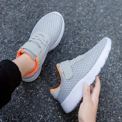 New style children's shoes for boys and girls, ultra-lightweight and breathable mesh running shoes
