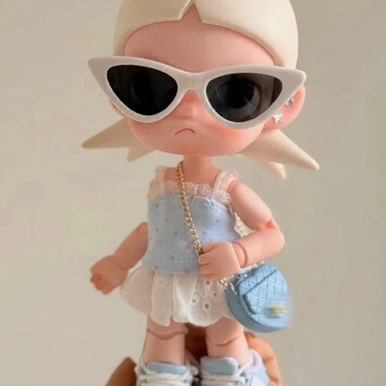 Zsiga Articulated Figure / Figurine Articulée Zsiga