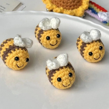 10/1PCS Crochet Bees DIY Handmade Knitted Keychain Keyring Crocheted Mini Bees Pendants Car Key Ring Handbag Charms Gifts