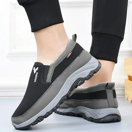 Men's Tennis Shoes Warm Breathable Soft-Soled Non-Slip Casual Shoes Plus Velvet Comfortable Slip-On Walking Winter Vulcanized Shoes