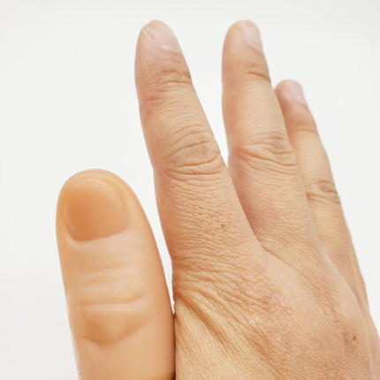 10pcs Fake Thumbs Hard Realistic Thumb Tips Close up Magic Trick Magia Magie Magicians Prop Silk Disappear Accessory Illusion