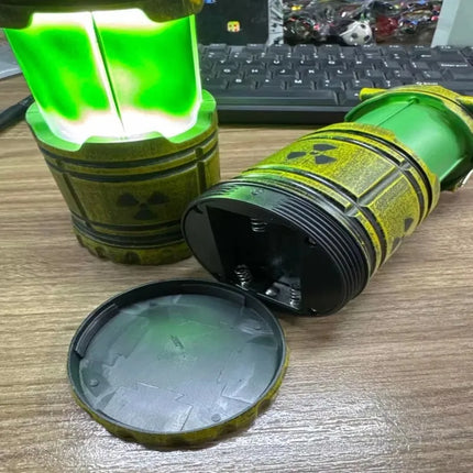 Novelty Mini Simulation Nuclear Reactor Lantern Handheld Camping Light Glow in Dark Night Lamp No Battery Needed Home Decor Gift
