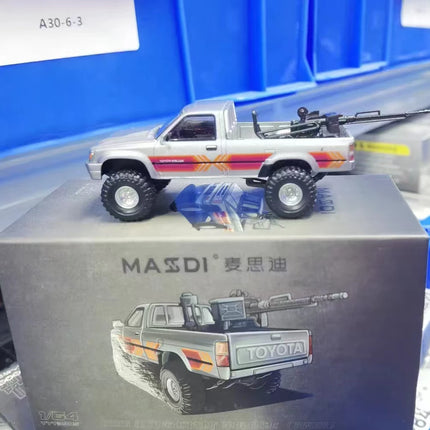 Masdi 1:64 Alloy  Car Model Toy ornament gift