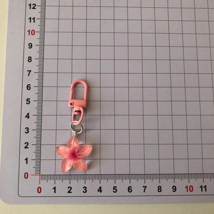 Little Flower Colorful Keychain Sweet Resin Gradient Key Chain Transparent Color Diy Cute Bag Keychains Pendant Girls Jewelry