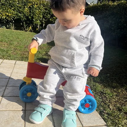 HOBIBEAR Kids Barefoot Shoes Little/Big Kids Wide Toe Minimalist Sneakers Lightweight Hook and Loop Artificial Leather Shoes