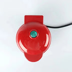 Red / US