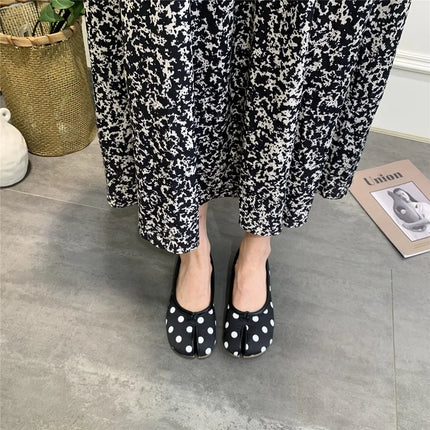 2025 Polka Dot Women Retro Flats Loafers Ballerina Shoe Japanese Style Tabi Ninja Shoes Split Hoof Toe Boat Shoes Female shoes