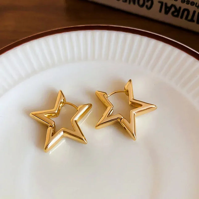 Fashion Simple Smooth Star Hoop Earrings Women Minimalist Hoops Huggie Hollow Ear Buckle Earring Punk Jewelry Gifts
