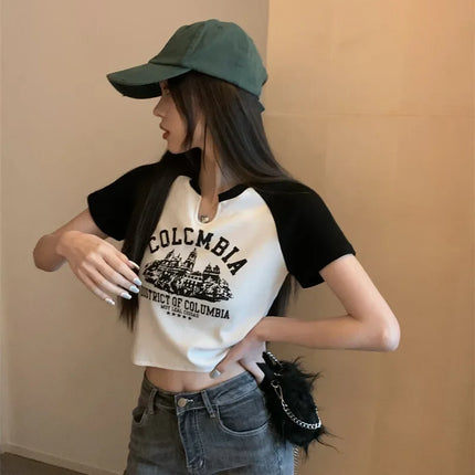 2023 New Summer Women's T-shirt American Style Vintage Design Sensibility Cropped Student Top Trendy V-neck Short Sleeves