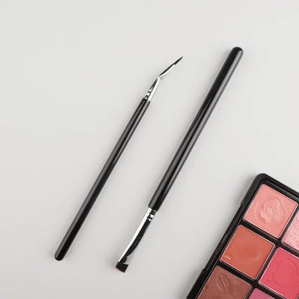 Bent Liner Makeup Brushes Angled Eyeliner Brush Eyeshadow Eye Brow Brushes Tool Fine Eyeliner Brushes Eye Contour Makeup Tool