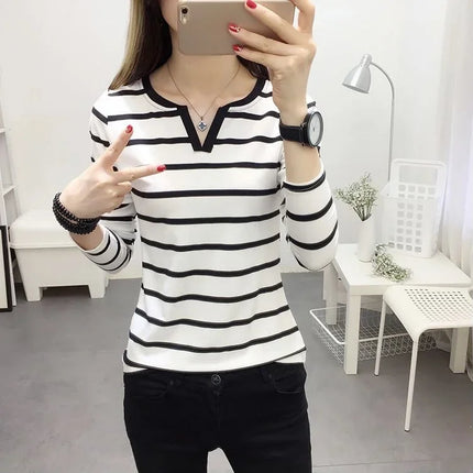 Autumn Slimming Striped V-neck Long Sleeve T-shirt Women's Top Trendy Base Layer Shirt For Students