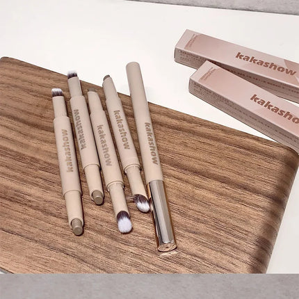 kakashow Contouring Pen, a cream-textured nose shadow pen, naturally three-dimensional and brightening contouring stick