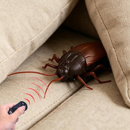 Trick Prank Play Party Novelty Toy Plastic Simulation Cockroach Scare Toy Scary Props Adventure Cockroach with Remote Control