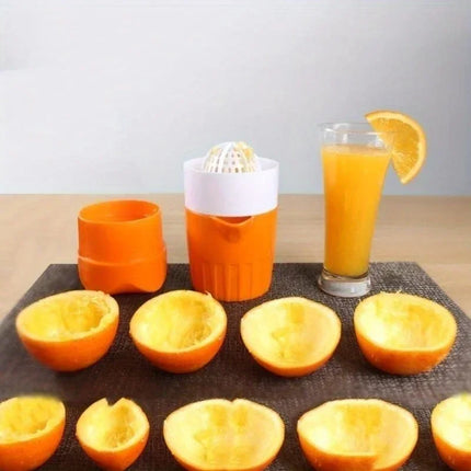 Portable Manual Juicer Cup - Instant Fruit Juice for Your Active Lifestyle