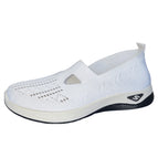 WHITE / 39