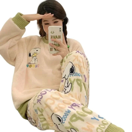 Hello Kitty cartoon anime character Snoopy pajamas flannel kawaii Kuromi plus velvet thickened cute home clothes set wholesale