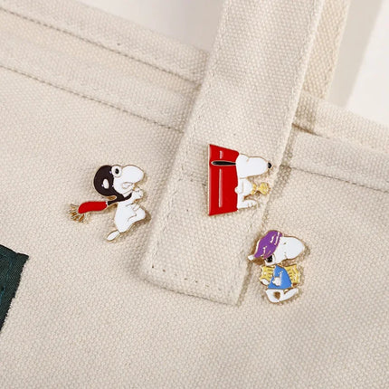 Anime Snoopys Metal Badges Woodstock Brooch Cartoon Button Badge Alloy Brooch Badge Student Clothes Bag Decor Pin Gift
