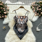 One size fits all / Apricot on black