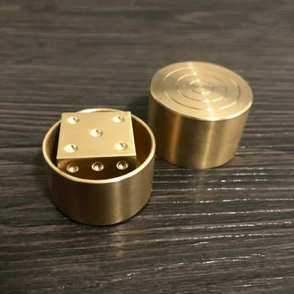Super Mental Die (Brass) Magic Tricks Magician Close Up IllusionsGimmick Prop Metalism Classic Toys Dice Number Prediction Magia