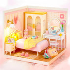 Lovely Pink Bedroom / spain