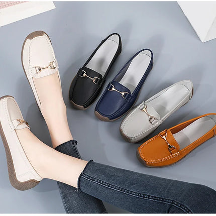 Vulcanize Women Shoes Flats Leather Moccasins Sneakers Designer Shoes for Women Slip-on Loafers Female Boat Shoes Big Size 43