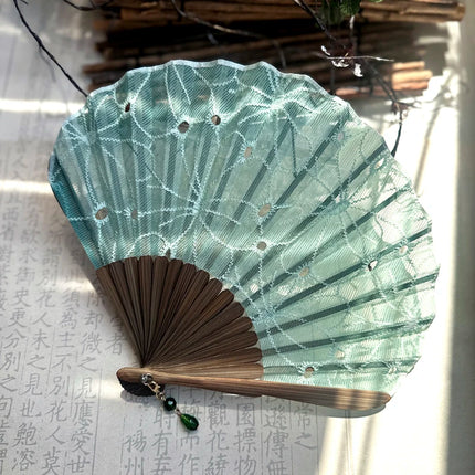 Lace Embroidery Flower Folding Fan Mini Shell Shape Chinese Hanfu Hand Fan With Pendant Home Decor Wedding Crafts Fans Gift