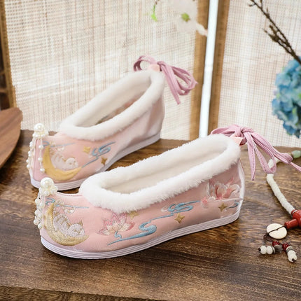 Chasing Moon Hot Sale Of The Season New Style Ming Dynasty Hanfu Shoes National Style Upturned Head Cotton Shoes Ancient Wedding
