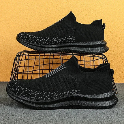Men's Running Sneakers Breathable Outdoor Sport Lightweight Male Walking Shoes Anti-Slip Sneakers Slip-On Flats Vulcanized Shoes