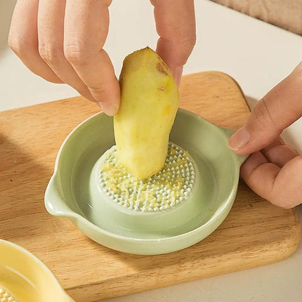 White Simple Style Ceramic Ginger Grater Tool Hand Grinder Garlic Masher Portable Porcelain Carrot Ginger Grinding Kitchen Tool