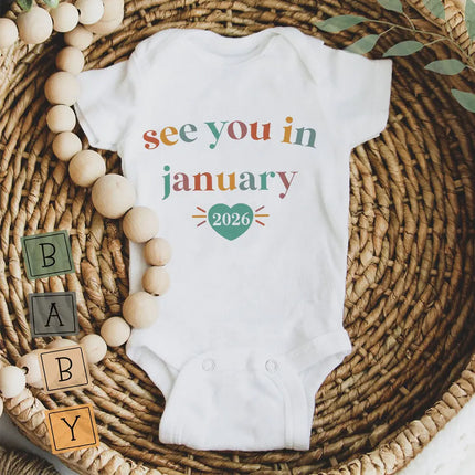 See You in January 2026 Printed Baby Romper Pregnancy Announcement Clothes Newborn Short Sleeve Bodysuit Infant Jumpsuit Outfit