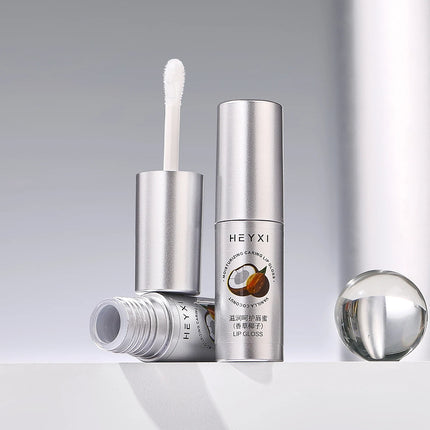 Vanilla coconut flavored moisturizing and caring lip gloss, suitable for all skin types, moisturizes and moisturizes the lips