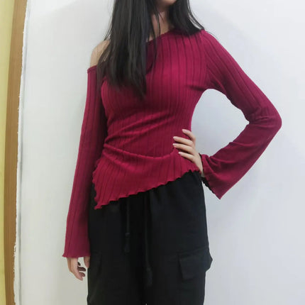 Women's Off-Shoulder Cross Long-Sleeved Slim Fit T-Shirt Asymmetrical Street Style Casual Elegant Top with Trumpet Sleeves