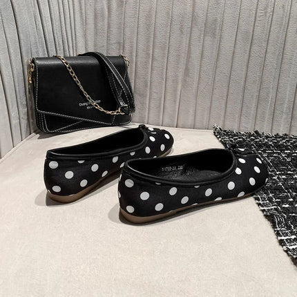 2025 Polka Dot Women Retro Flats Loafers Ballerina Shoe Japanese Style Tabi Ninja Shoes Split Hoof Toe Boat Shoes Female shoes