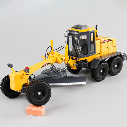 1/35 Paver Grader Engineering Vehicle Car Toy For Children Diecast Miniature Metal Alloy Model Collection Gift For Boys Kid