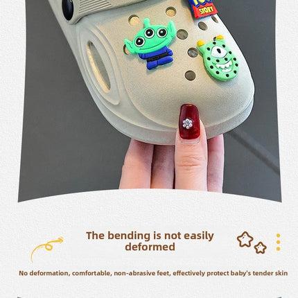 Children's Slippers New Home Girls Baby Indoor Non-slip Boys Cool Slippers Go Out Boys Hole Shoes