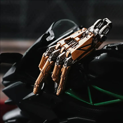Mechanical Bionic Hand Pendant with Movable Fingers Steampunk Keychain Gothic Punk Robot Hand Jewelry Accessory Gift