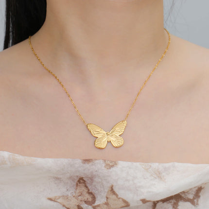 Lucktune Gold Color Butterfly Pendant Necklace Women's Stainless Steel Necklace Fashion Animal Jewelry Party Gifts Wholesale
