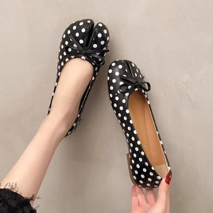 Summer Women's Bowknot Flat Tabi Ninja Shoes Pig Toe Slippers Lazy Person Horse Hoof Shoes Women Split Toe Mocassines Loafers