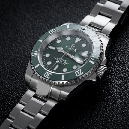 Sapphire Glass Men`s Watch Japan Quartz Movement Ceramics Bezel Stainless Steel Case 50M Waterproof Men Swimming Clock