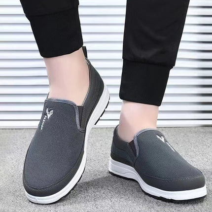 Men Casual Canvas Shoes Lightweight Summer Mesh Shoes Breathable Slip on Flats Men Fashion Walking Shoes Soft Loafers for Men