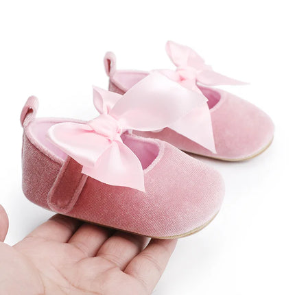 Spring and Autumn Baby Butterfly Knot Fashion Fluffy Princess Shoes 0-1 Year Old Baby Shoes Sneakers