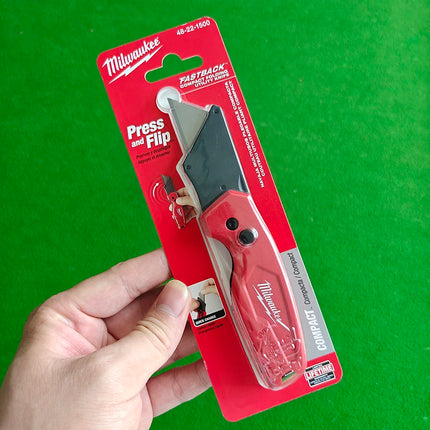 Milwaukee 48-22-1500 FASTBACK Compact Folding Utility Knife Press & Flip Box Cutter