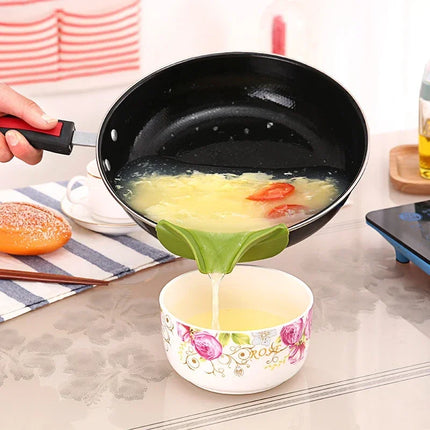 1 Pcs Funnel Anti-spill Silicone Slip on Pour Soup Spout Funnel for Pots Pans and Bowls and Jars Kitchen Gadget Tool Dropship