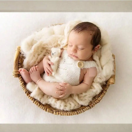Newborn Photography Props Baby Boy Girl Bodysuit Outfit Soft Knitted Romper Adorable Suitable for Studio or Home Photo Sessions