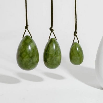 Wholesale Multiple Materials Jade Yoni Egg Women Kegel Exerciser Vaginal Muscles Tightening Ball Crystal Rose Quartz Eggs
