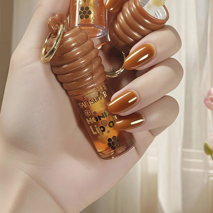 Sam Sugar Honey Lip Oil Deeply Moisturizes and Improves Lip Lines, Offering Both Lip Gloss and Lip Balm Functions, with a Transparent Texture That Gives a Refreshing Feel, Long-Lasting Hydration and Moisture-Locking Propertie